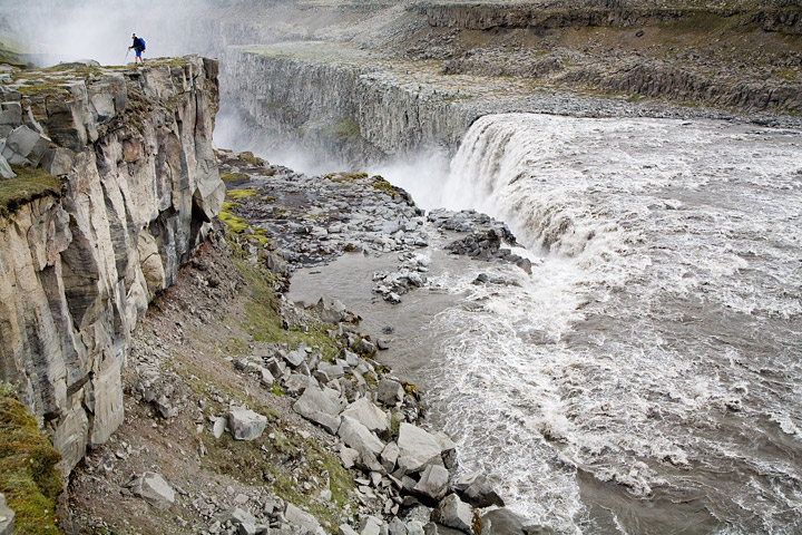 Tips for Backpacking with Camera Gear (ultralight)